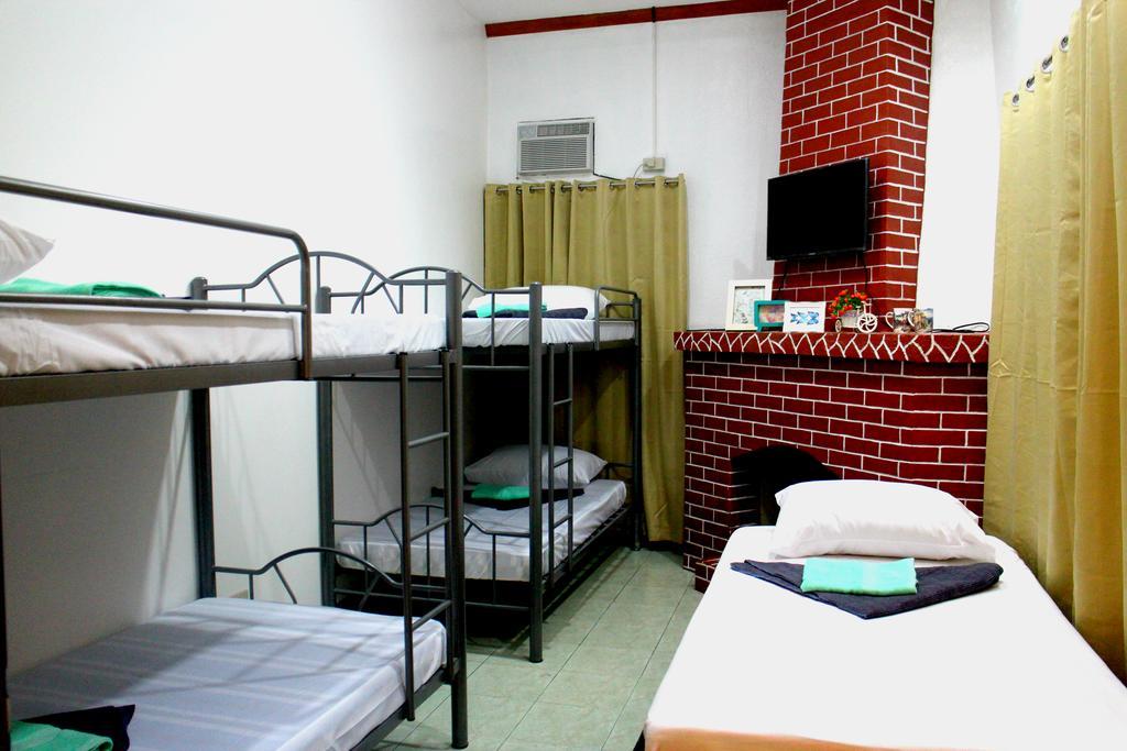 Tagaytay Garden Budgetel - City Center タガイタイ 部屋 写真
