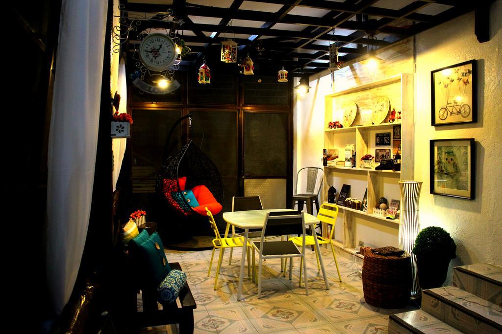 Tagaytay Garden Budgetel - City Center タガイタイ エクステリア 写真